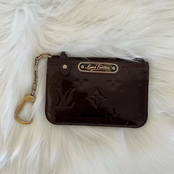 Louis Vuitton Burgundy Vernis key Case Pouchette Amarante Monogram EUC - Picture 13 of 16